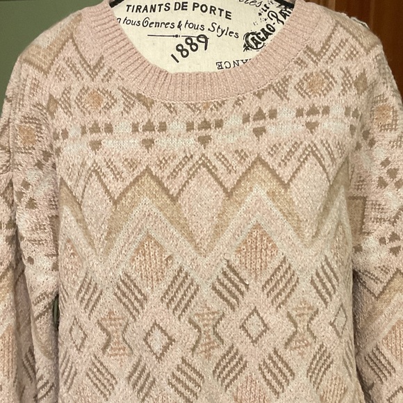 Chic Beige Patterned Sweater, Size L - Picture 3 of 7